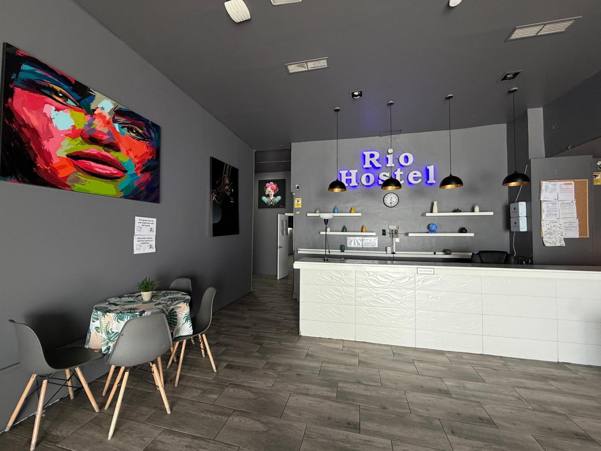 Rio Hostel มาดริด ภายนอก รูปภาพ